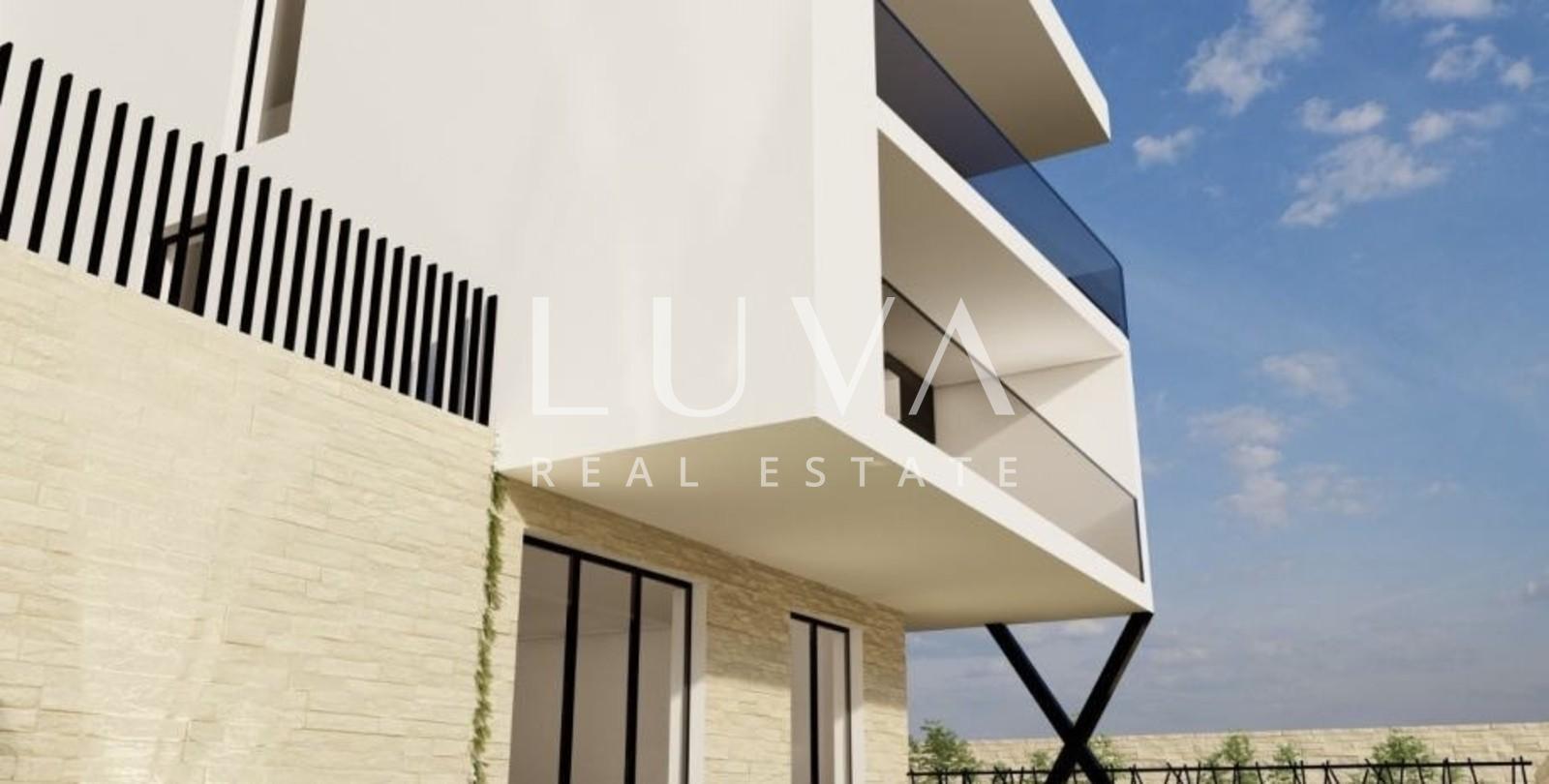 Karlovačka,  Duga Resa, dvosoban stan u modernoj novogradnji s vrtom, 77.97 m²