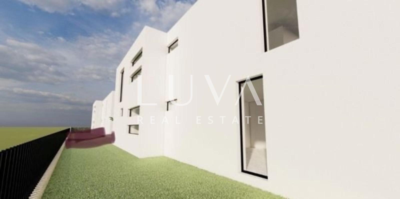 Karlovačka,  Duga Resa, trosoban stan u novogradnji s vrtom, 85.78 m²