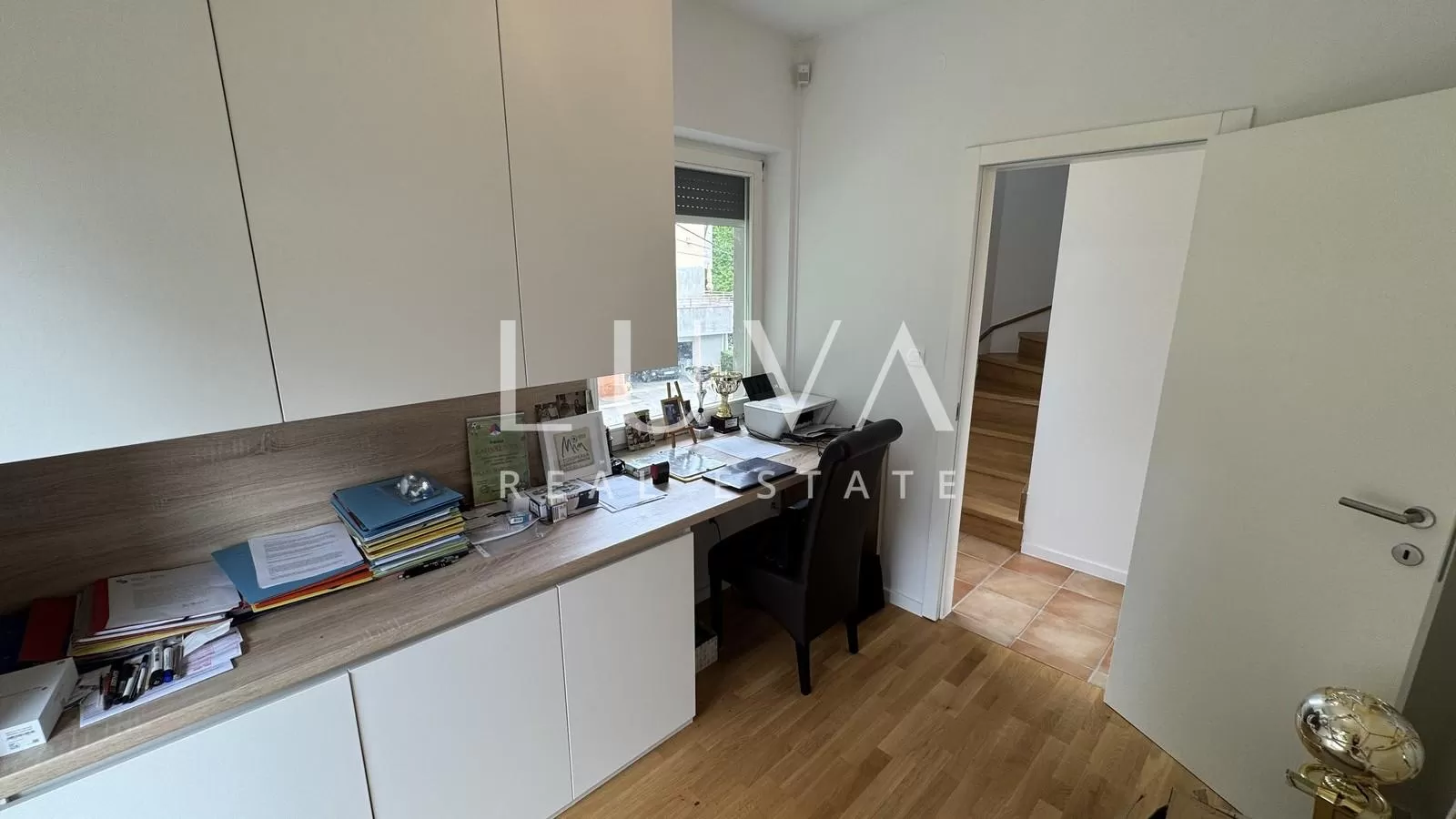 Zagreb, Sveti duh, četverosoban stan s predivnim pogledom na Zagreb, 108 m2