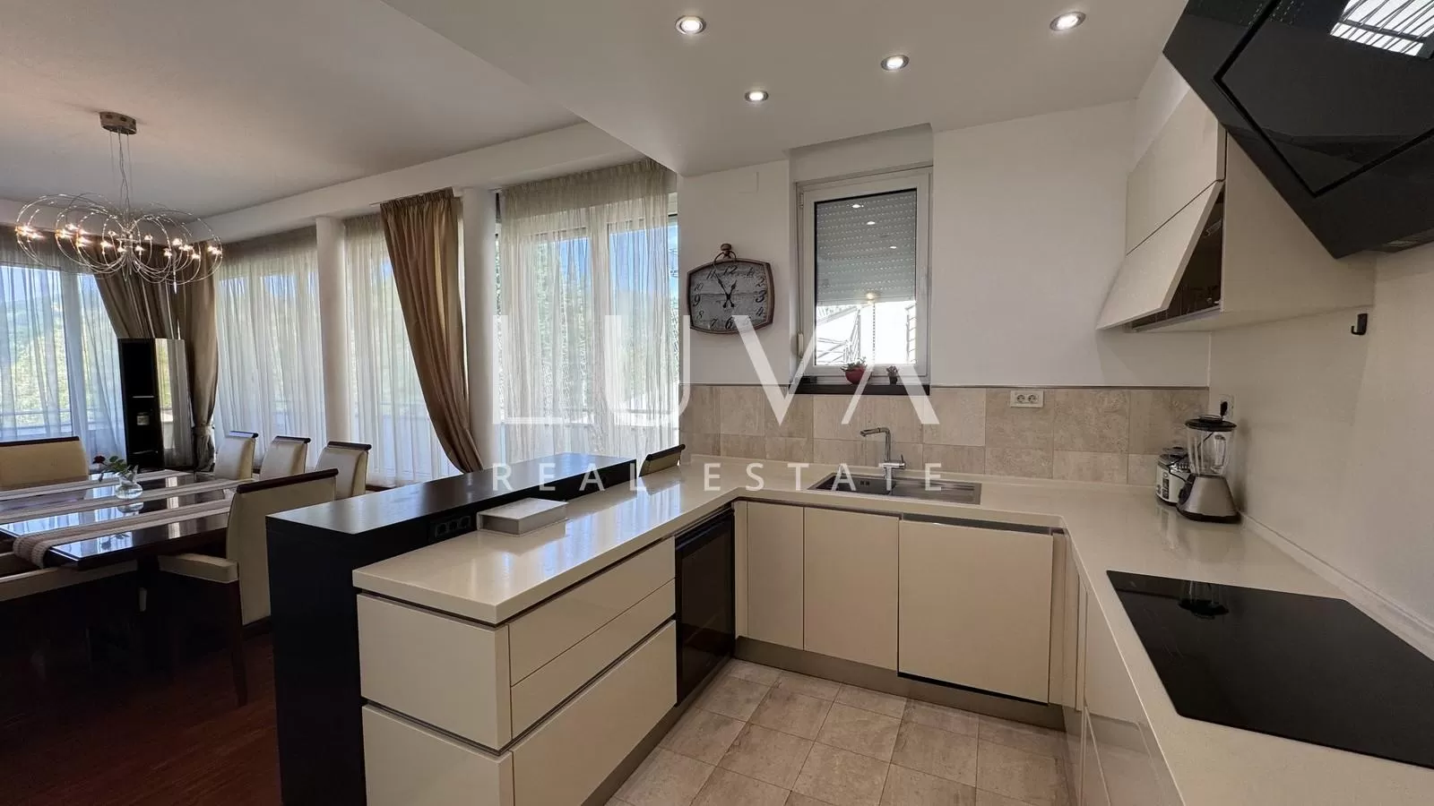 Zagreb, Šestine, luxuriöses Haus mit 4 Schlafzimmern, 432 m²