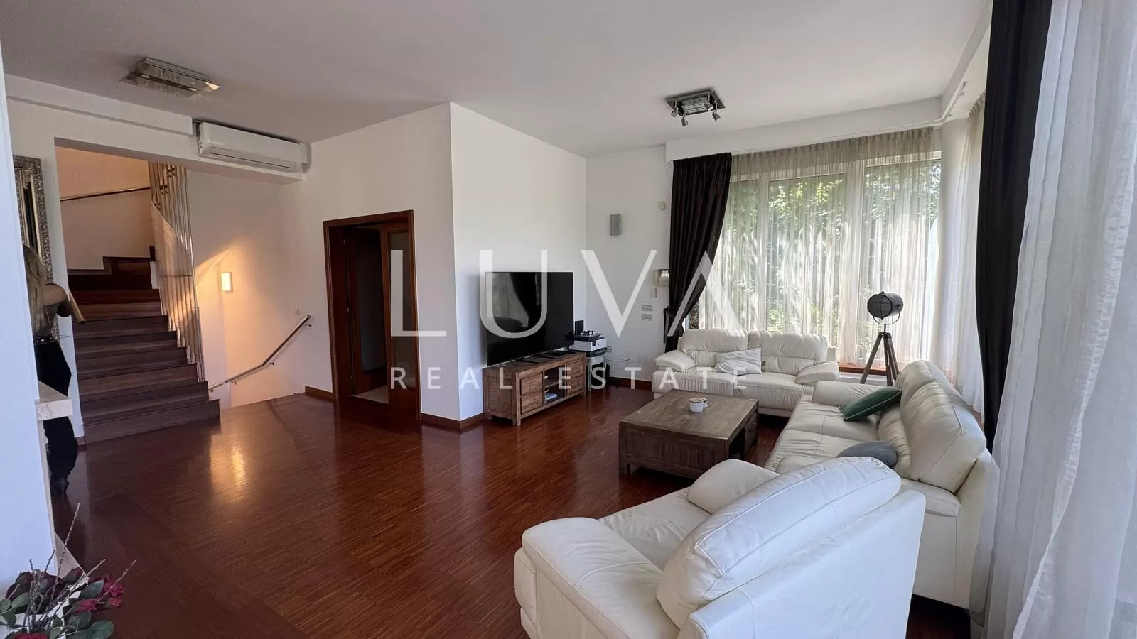Zagreb, Šestine, luxuriöses Haus mit 4 Schlafzimmern, 432 m²