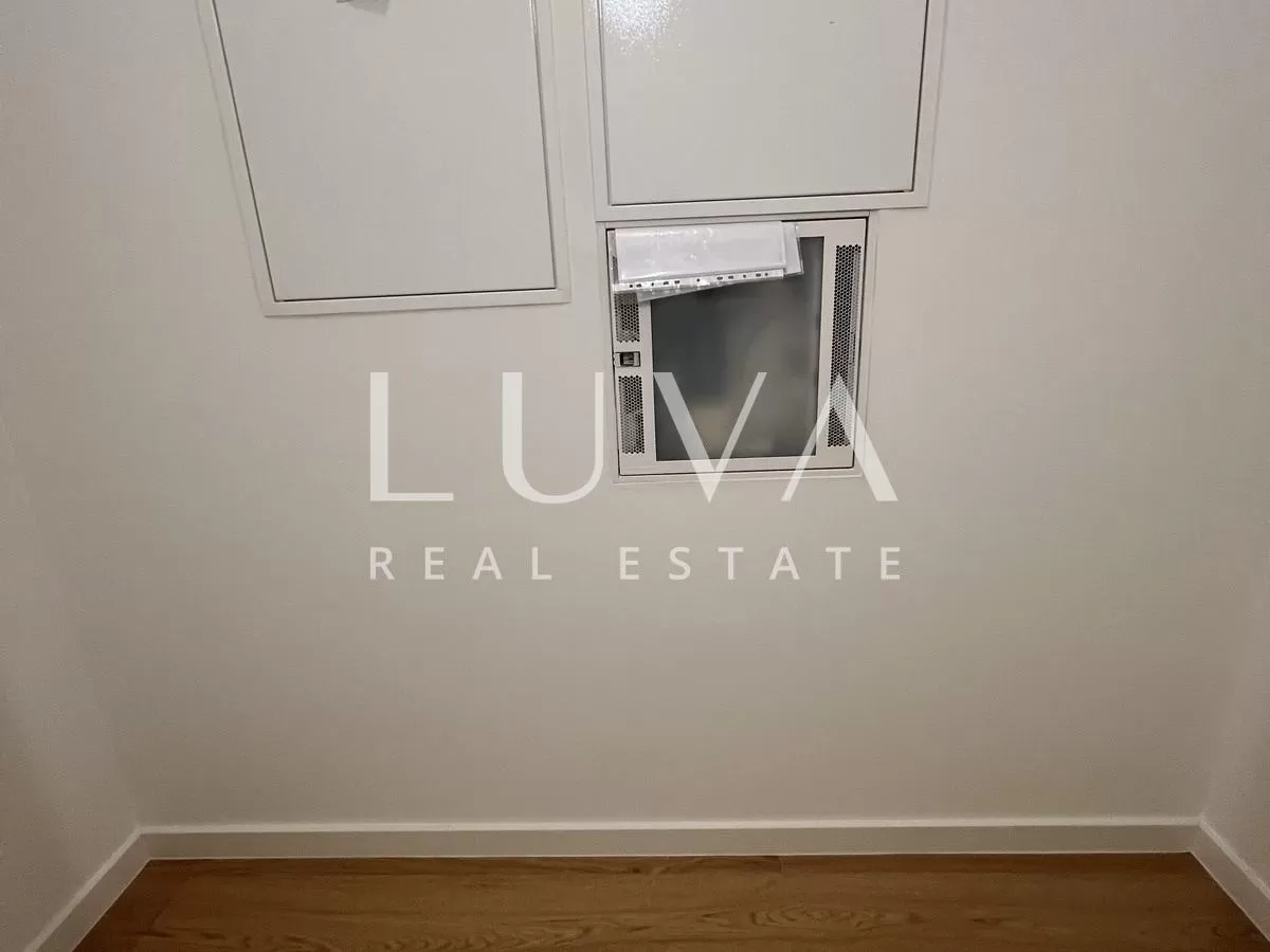 Zagreb, Ribnjak, luksuzan 5-sobni stan s vrtom 154 m2 na prodaju