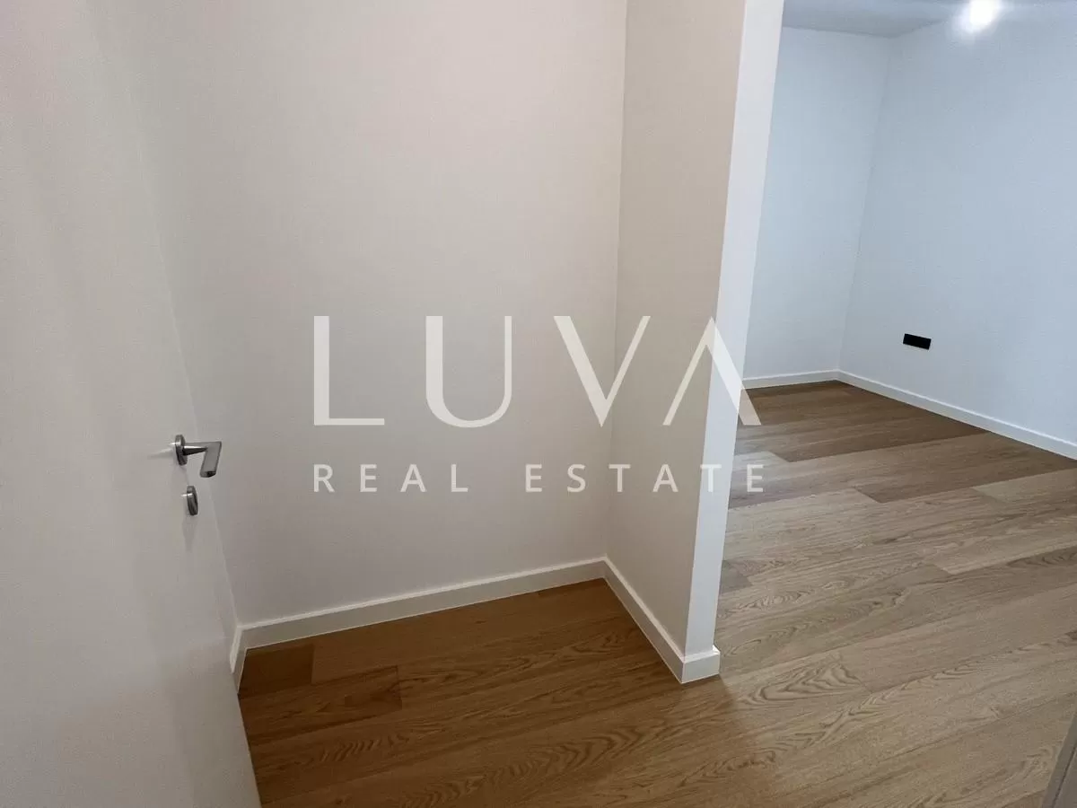 Zagreb, Ribnjak, Luxuriöse 5-Zimmer-Wohnung im zweiten Stock, 143 m² zu verkaufen