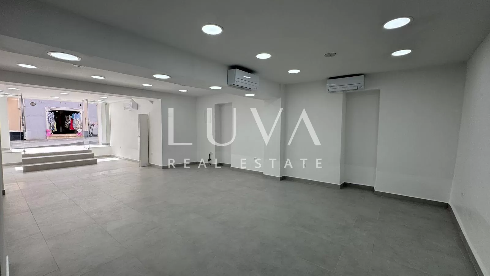 Istrien, Poreč, neu renovierte Geschäftsfläche im Zentrum, 80 m²