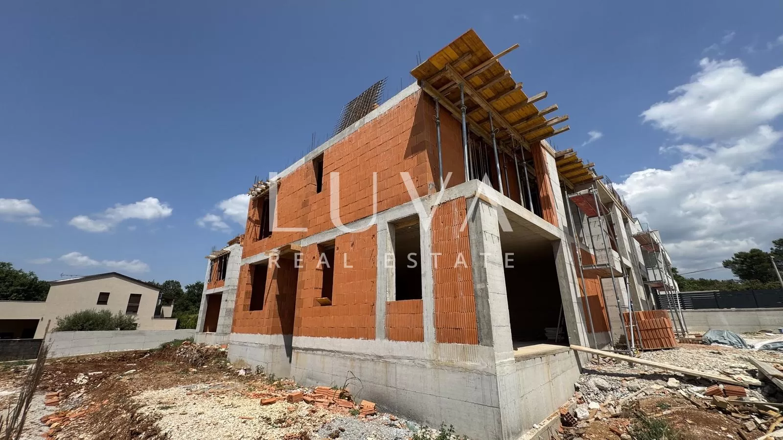 Istra, Poreč, moderna kuća u nizu s bazenom, 171 m2