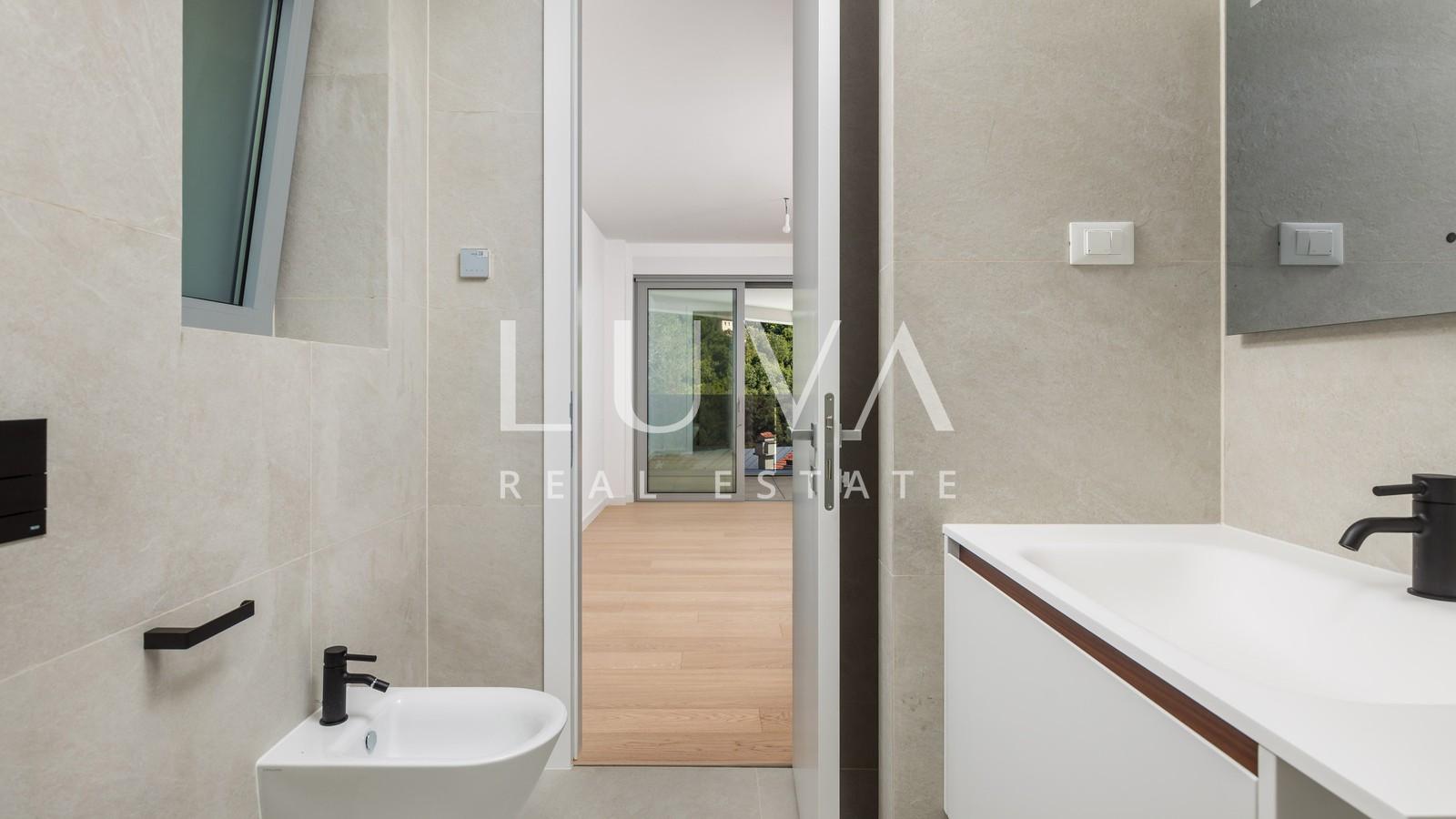 Opatija, luxury new building with garden, apartment NFA 125.81 m²