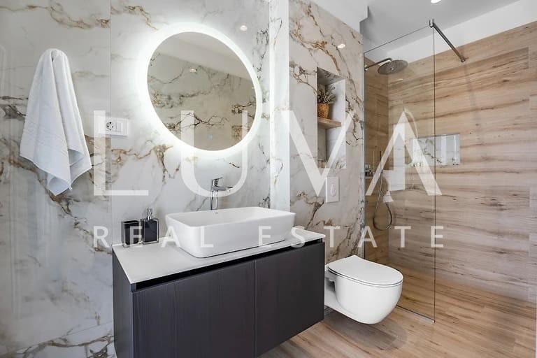 Imotski, moderna kuća s bazenom i panoramskim pogledom na prodaju, 150 m2