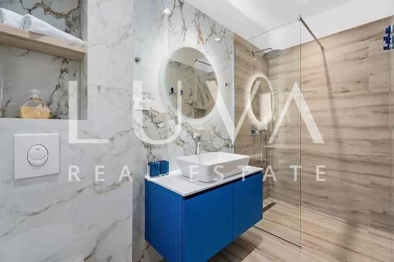 Imotski, moderna kuća s bazenom i panoramskim pogledom na prodaju, 165 m2