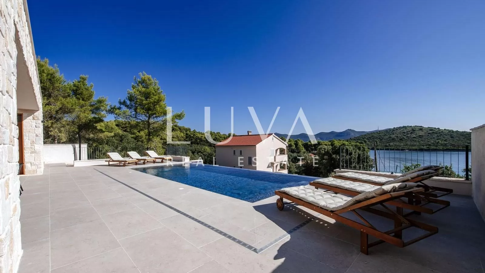 Iž, Zadar, modernes Luxushaus am Meer zum Verkauf