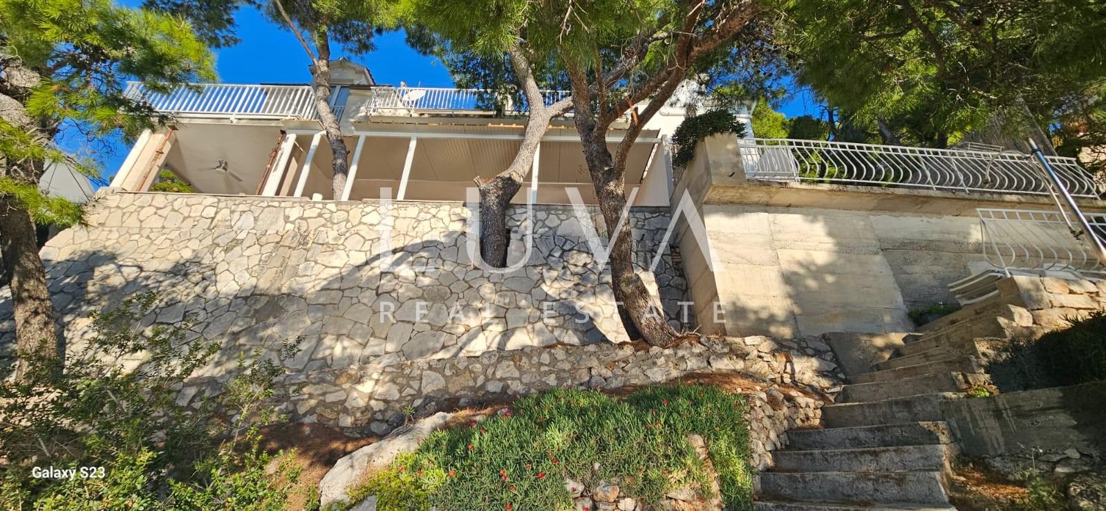 Korčula, Prižba, prodaja atraktivnog apartmana prvi red do mora