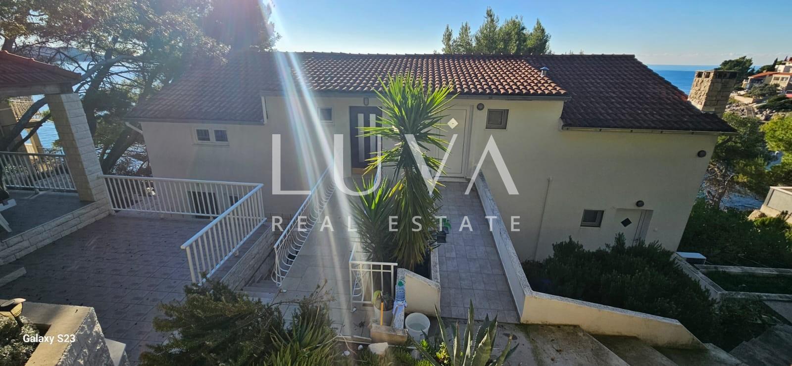 Korčula, Prižba, prodaja atraktivnog apartmana prvi red do mora