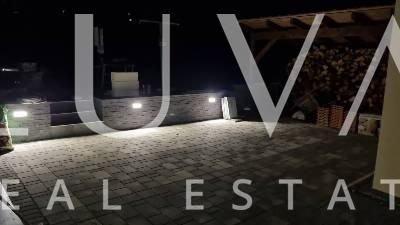 Vrbovsko, Spacious 200 m² House for Sale