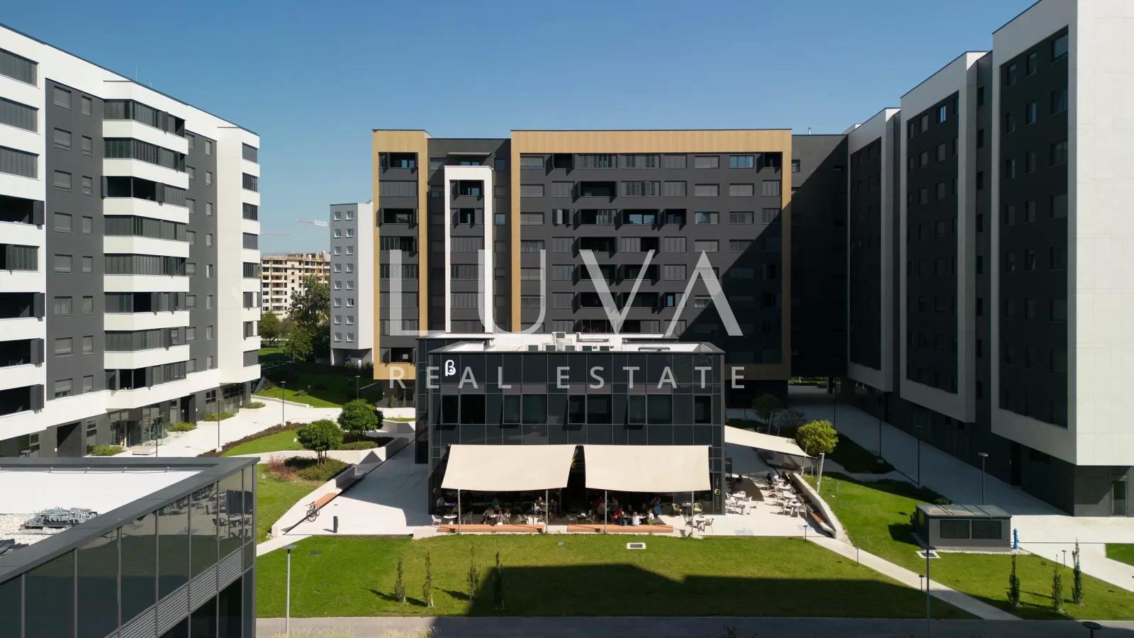 Zagreb, Hainezelova, three-room apartment in a VMD new building on the 7th floor, 108.55 m²