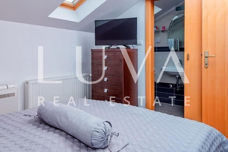 Hvar, Brusje, luksuzna vila s bazenom i pogledom na more na prodaju