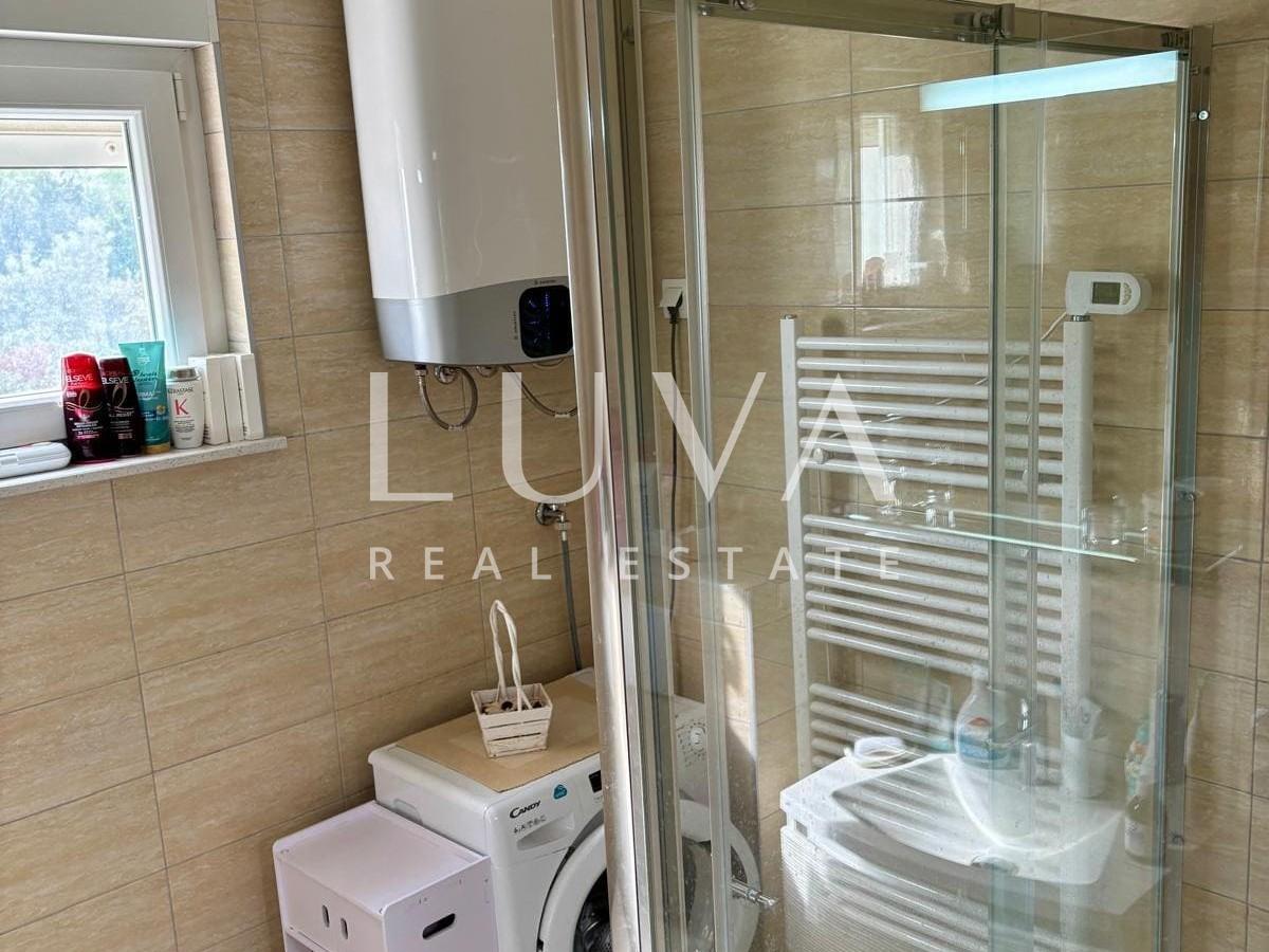 Petrčane Zadar, prostran stan od 75 m² + parking, 50 m od mora