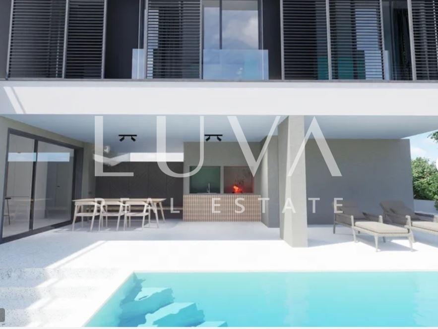 Kaštel Novi, Rudine, moderna vila s bazenom i pogledom na more