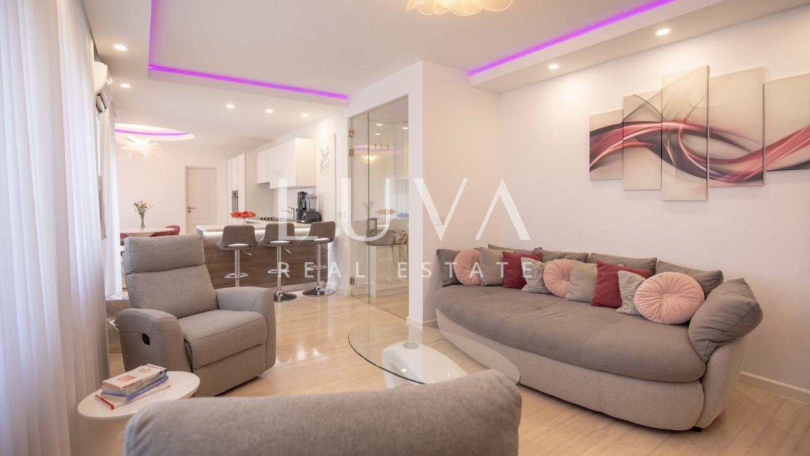 Osijek, Gornji Grad, 4S moderne Wohnung mit Wellness zum Verkauf