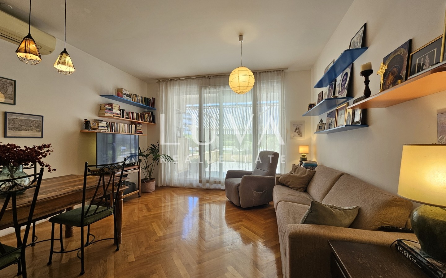 Žnjan, spacious 3-bedroom apartment, 81 m², terrace and garage for sale