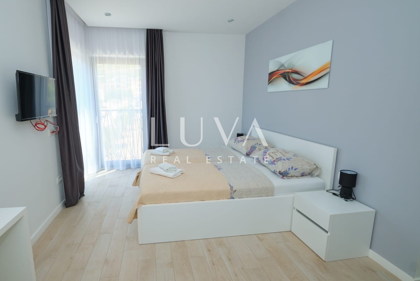 Kaštel Stari, 324 m² Villa with Pool and Sea View for Sale