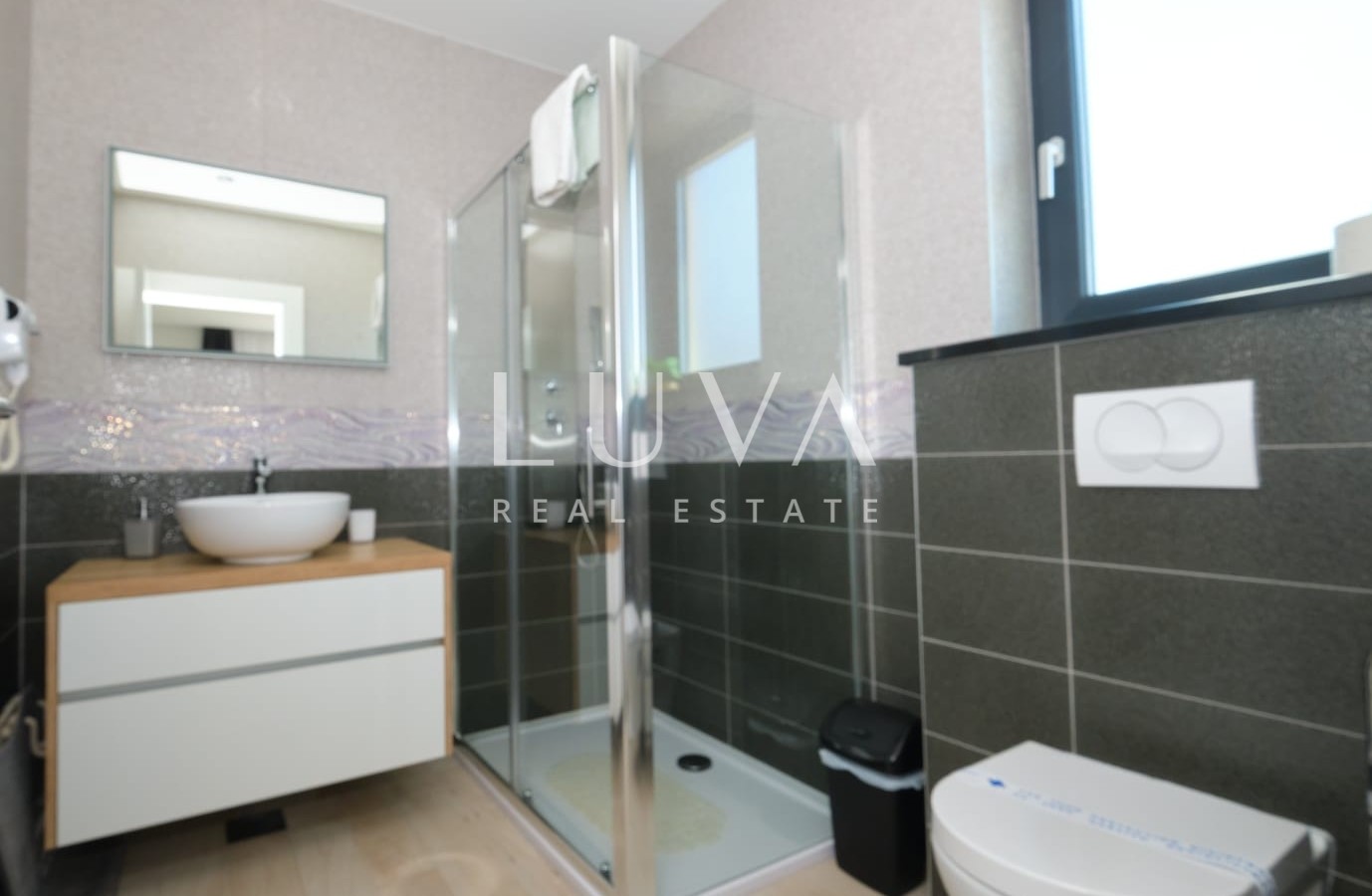 Kaštel Stari, 324 m² Villa with Pool and Sea View for Sale