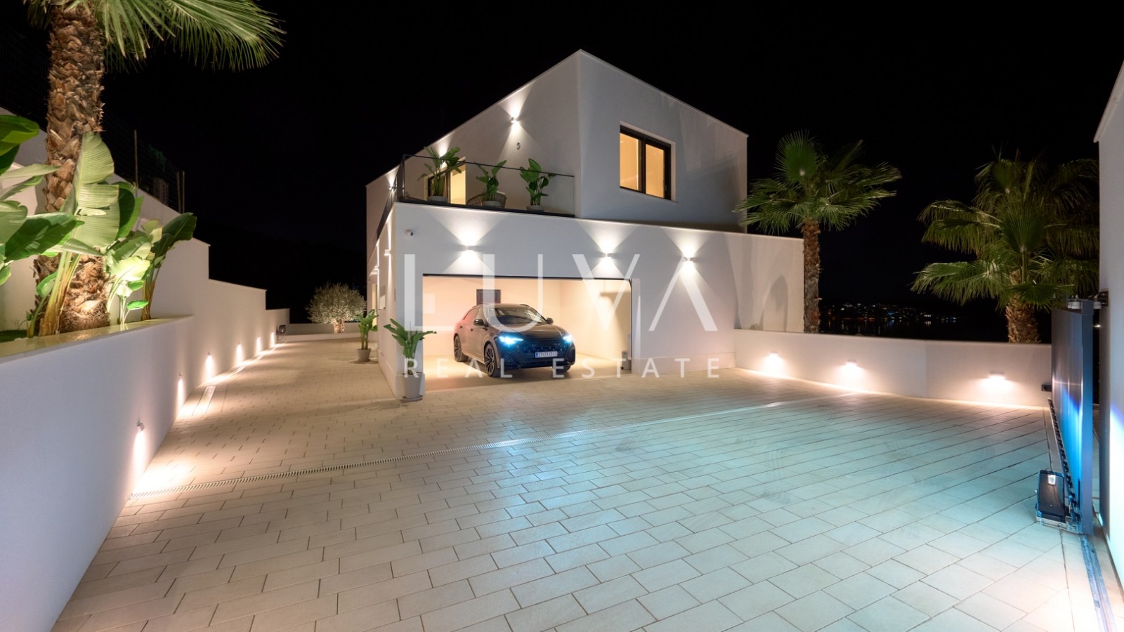 Čiovo, luxury villa 263 m2 with pool and sea view for sale