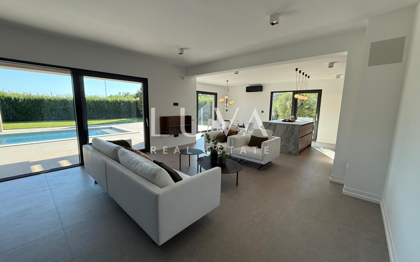 Istria, Štinjan, luxury villa with pool, 275 m2 for sale
