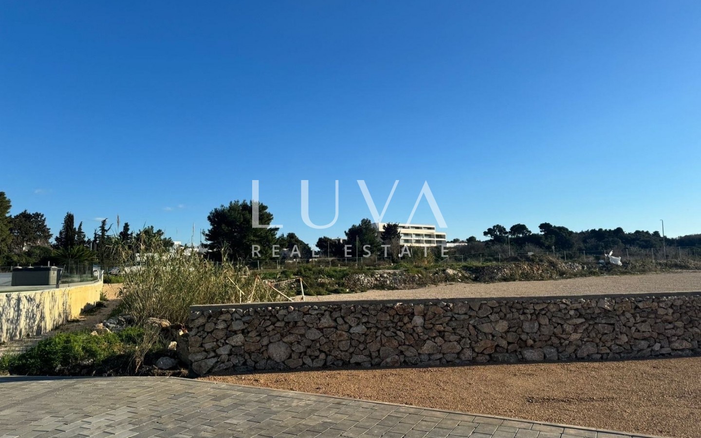 Pag, Novalja, building plot first row to the sea, for sale