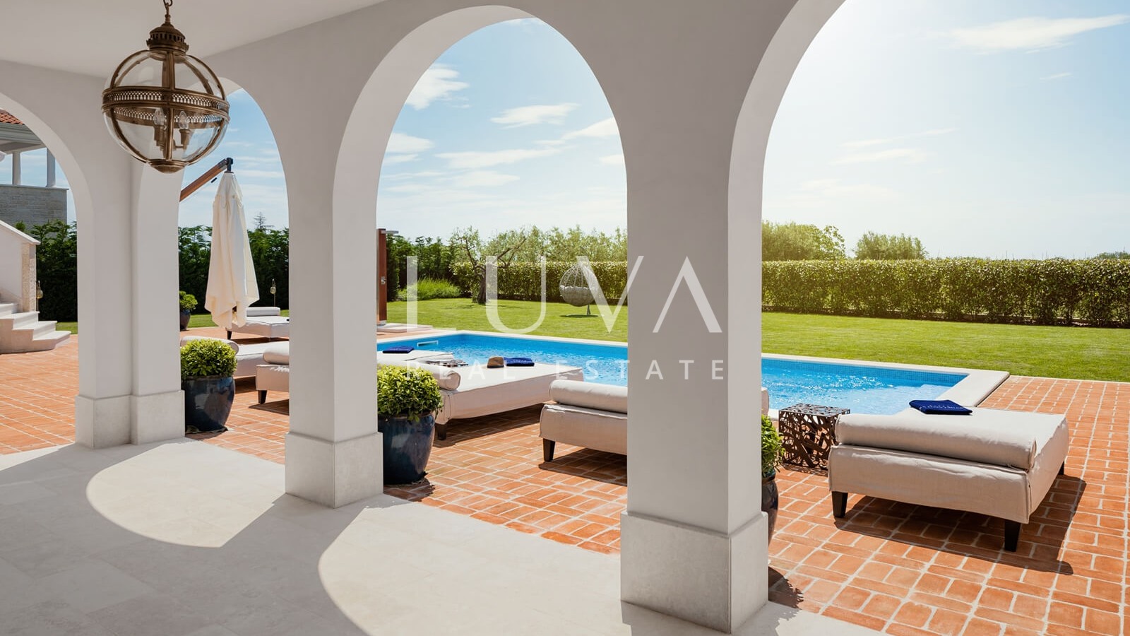 Istria, Poreč, luxury villa with pool, 405 m2 for sale