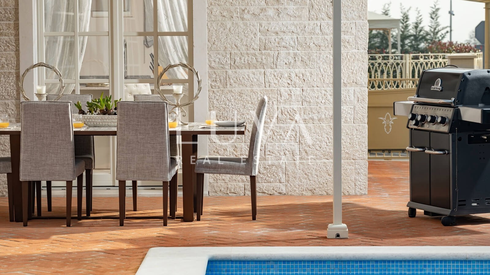 Istria, Poreč, luxury villa with pool, 288 m2 for sale