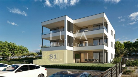 Otok Pag, Mandre, prizemni apartman s privatnim vrtom, 84 m²