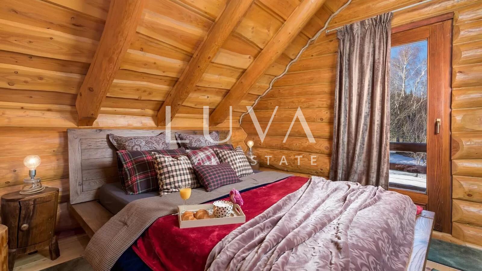 Kupjak, Gorski Kotar, Haus mit Pool und wunderschönem Ausblick zu verkaufen