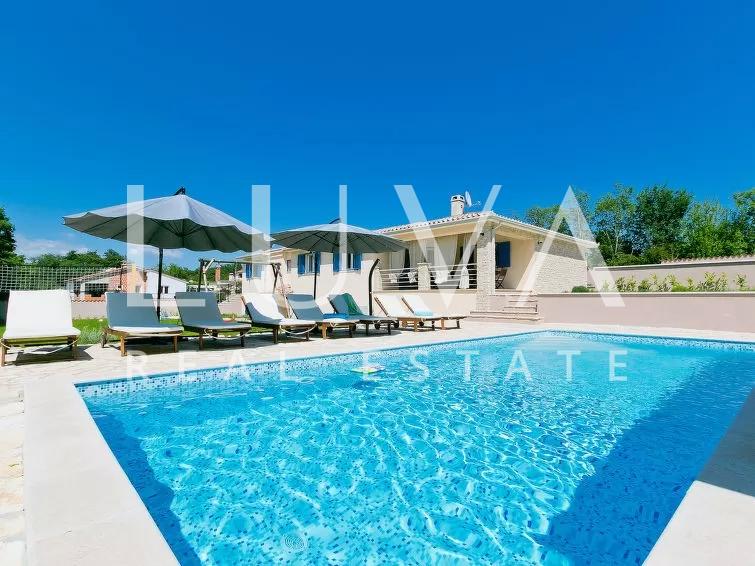 Labin area, luxury house with a pool for sale