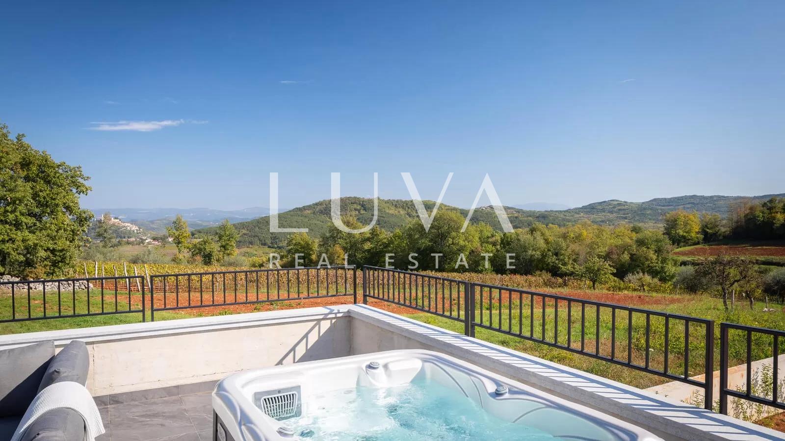 Luxury villa with pool and tennis court, Motovun, Istria