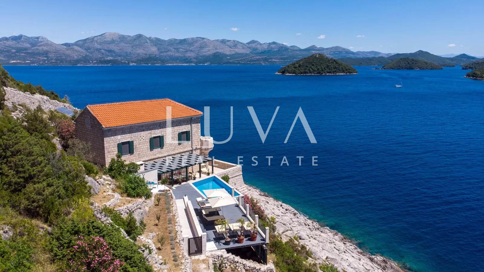 Einzigartiges Ferienhaus auf einer unbewohnten Insel, Investitionsmöglichkeit