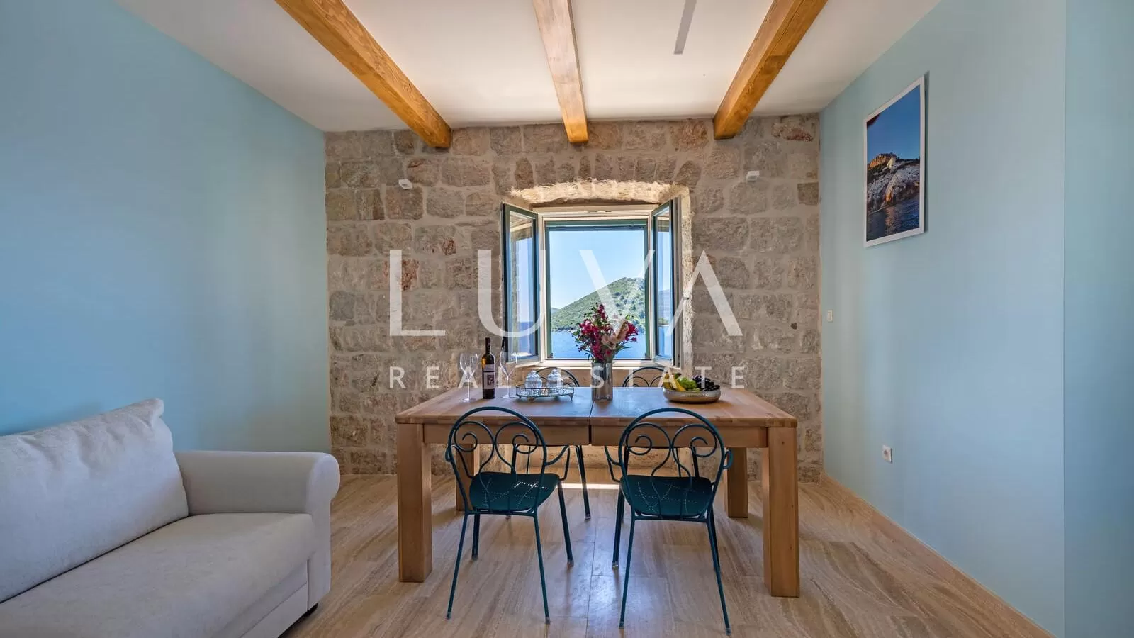 Einzigartiges Ferienhaus auf einer unbewohnten Insel, Investitionsmöglichkeit