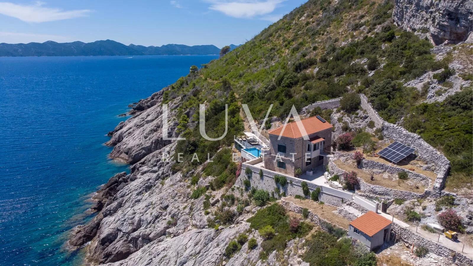 Einzigartiges Ferienhaus auf einer unbewohnten Insel, Investitionsmöglichkeit