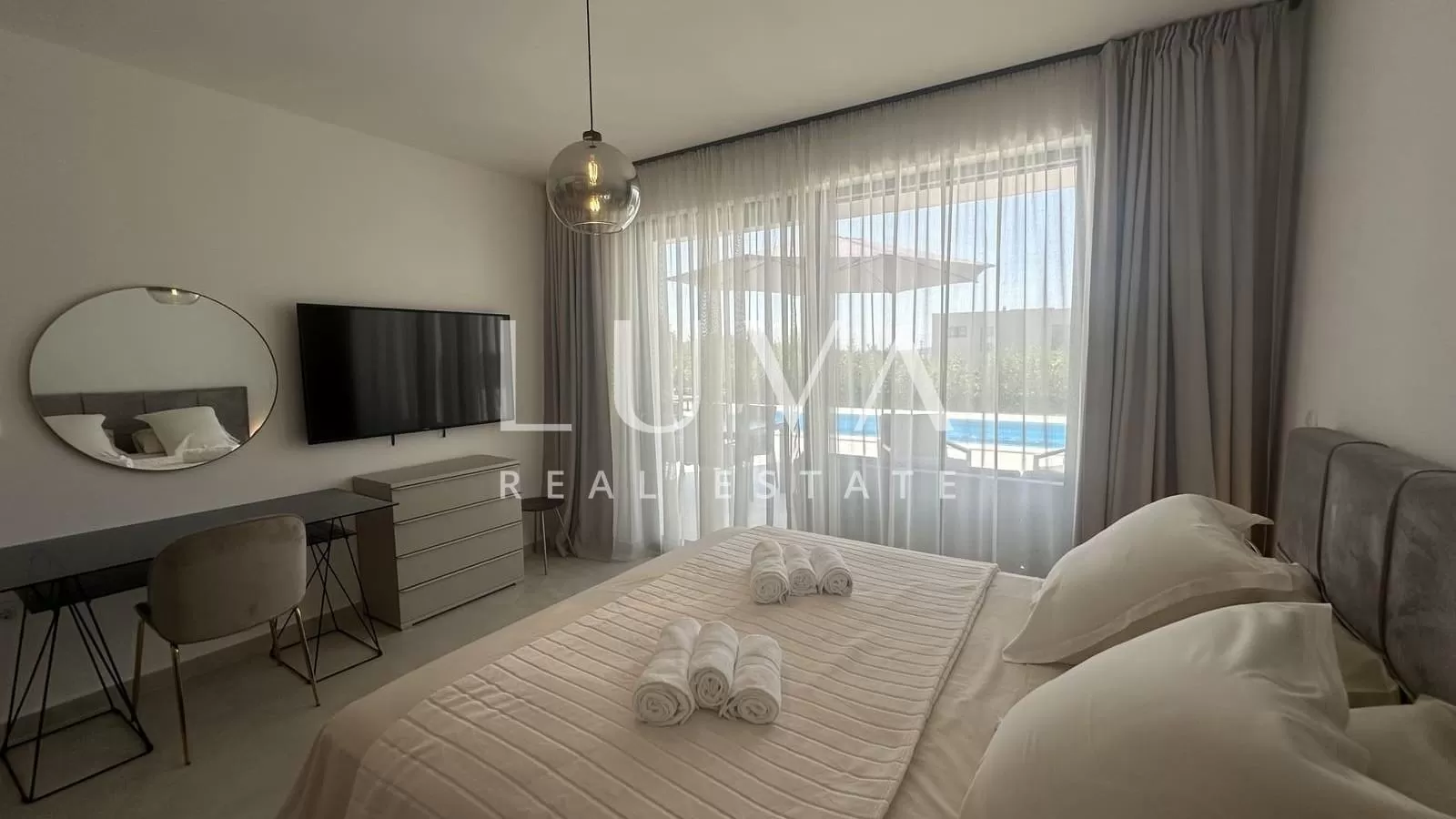 Kaštel Stari, Split, modern luxury house with a pool for sale