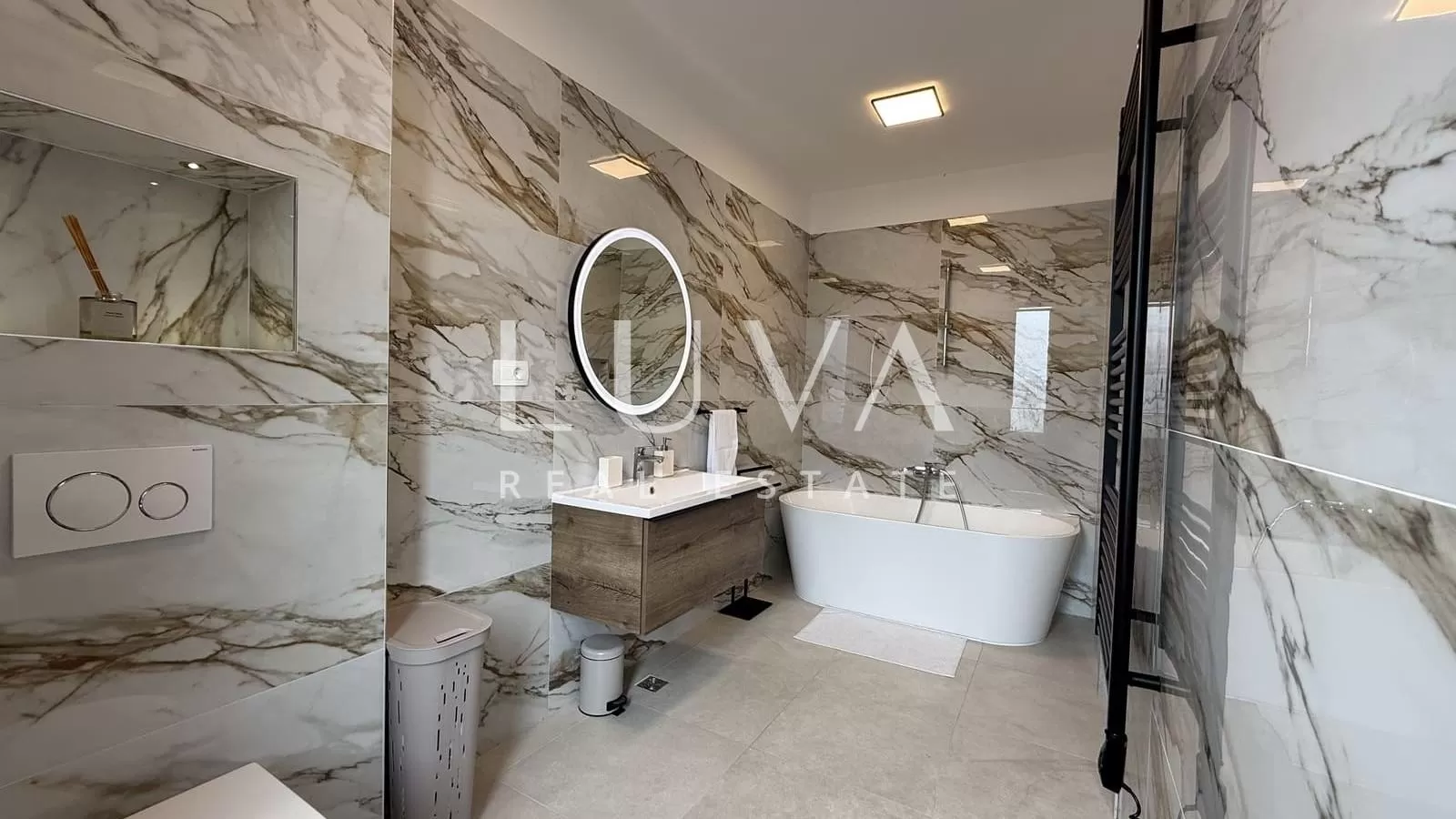 Kaštel Stari, Split, modern luxury house with a pool for sale