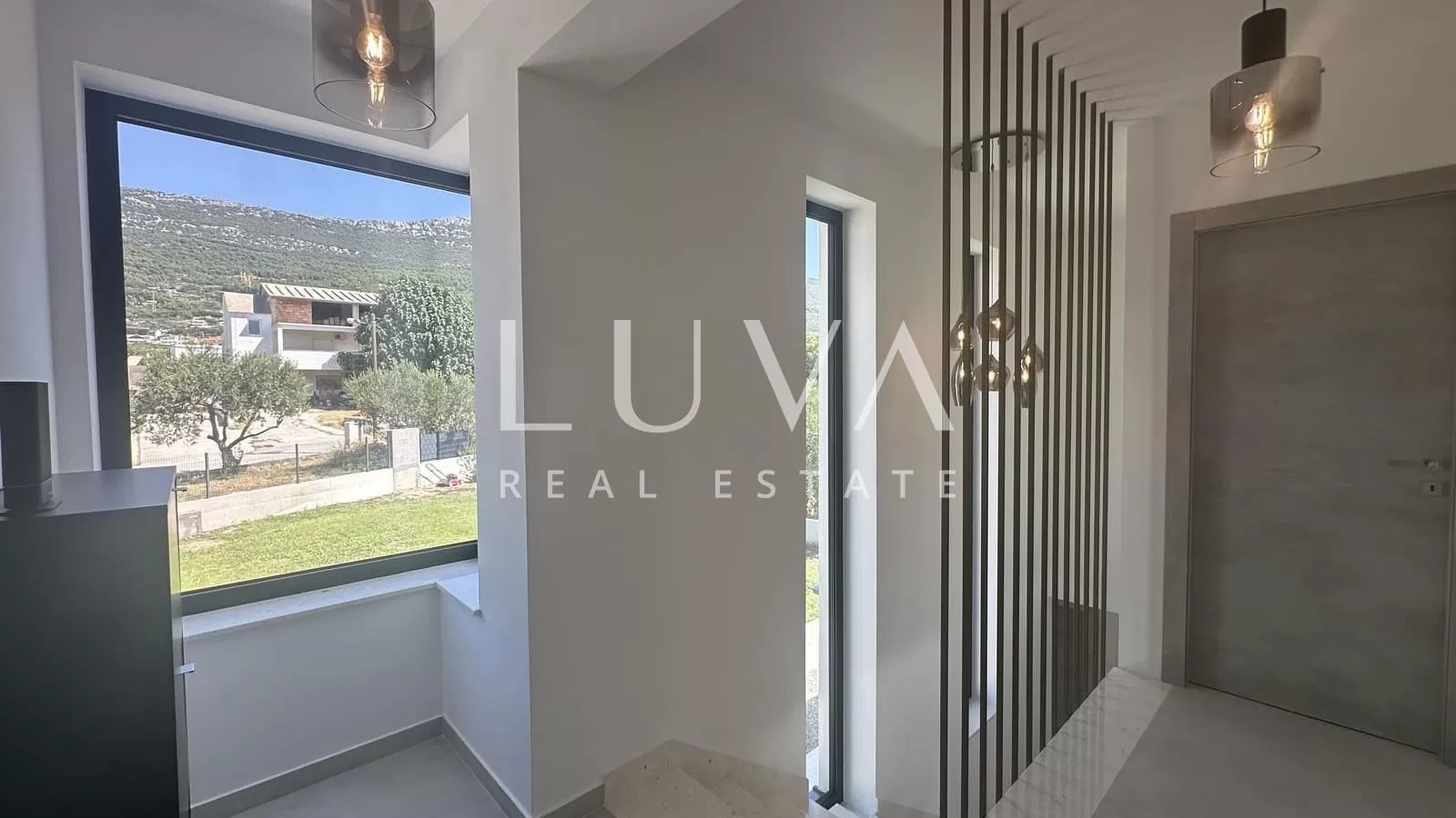 Kaštel Stari, Split, modern luxury house with a pool for sale