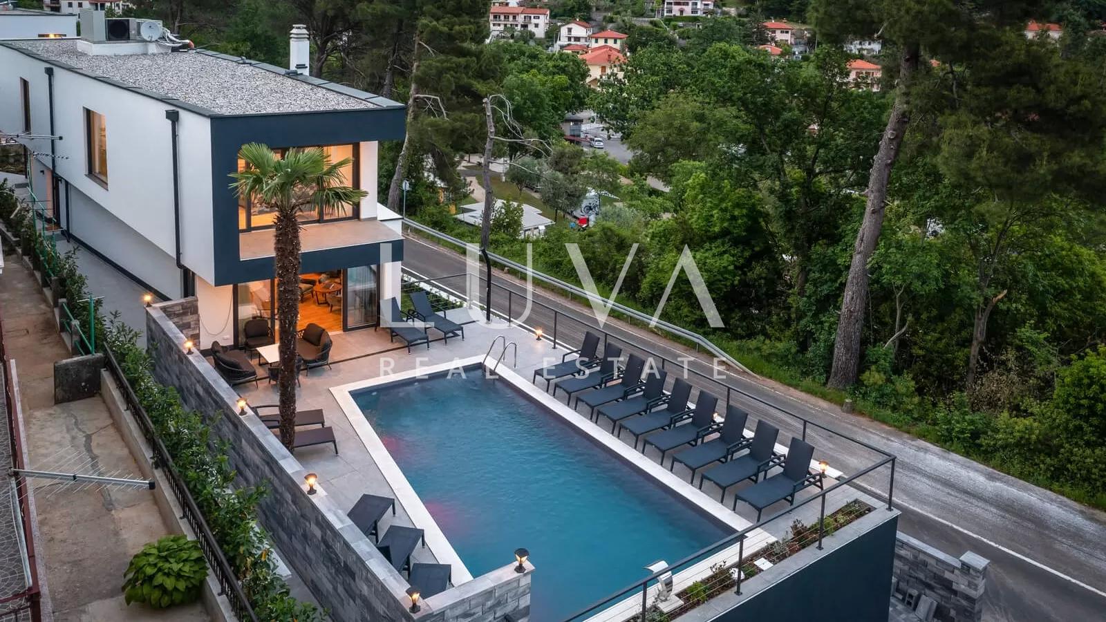 Mošćenička Draga, luksuzna vila s bazenom na prodaju