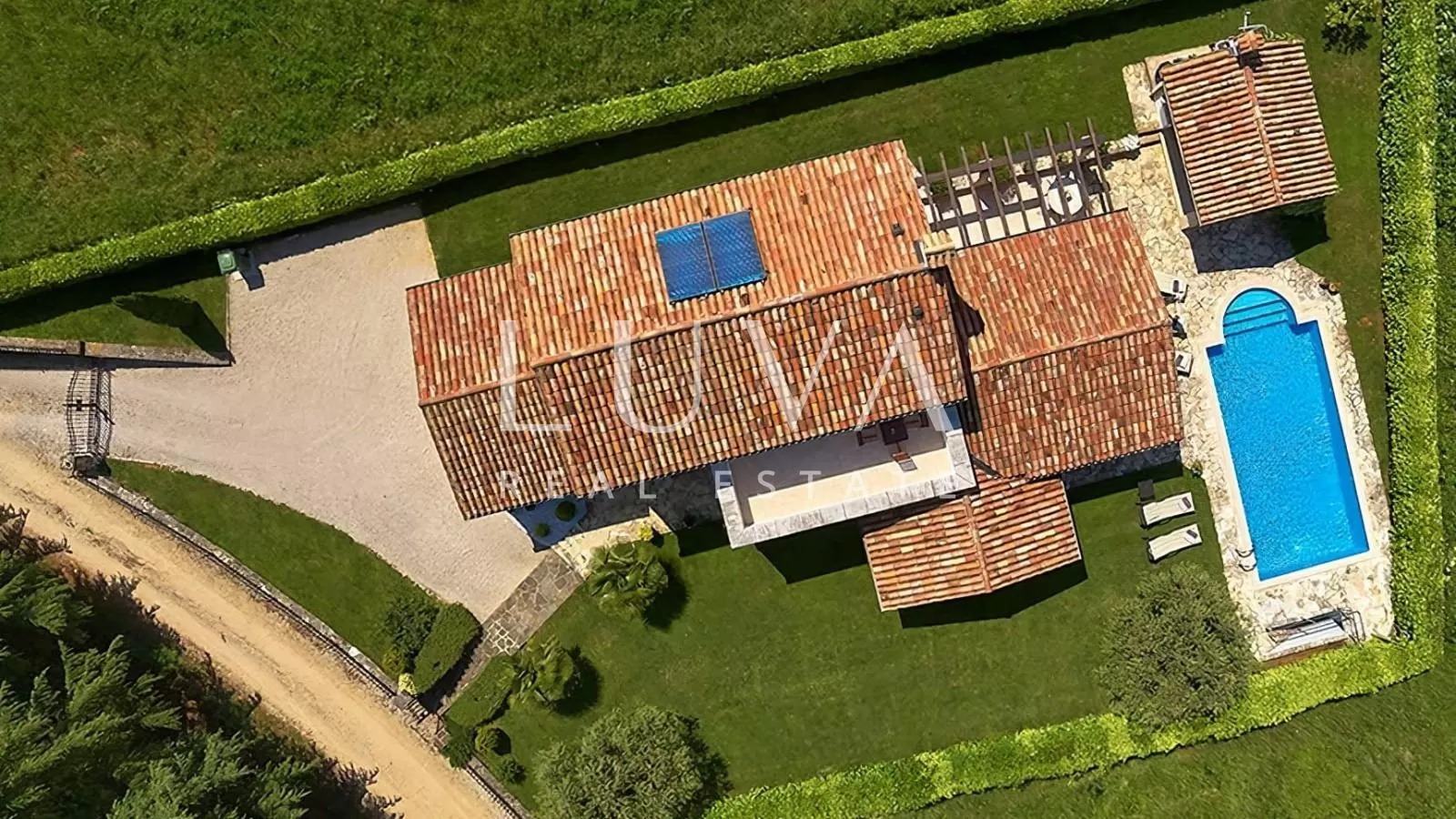 Karojba, Motovun, Istria, stone house with pool for sale