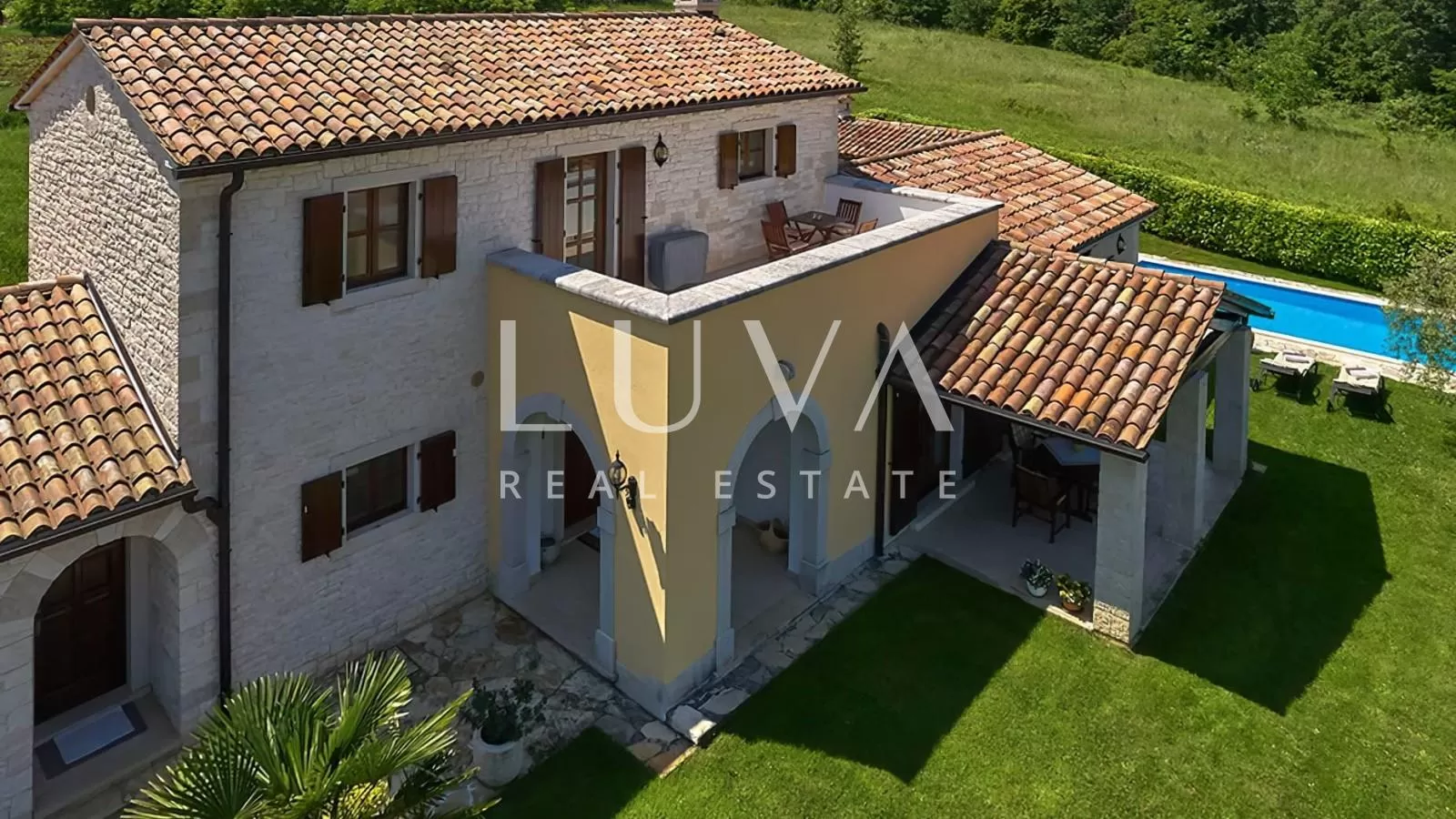 Karojba, Motovun, Istria, stone house with pool for sale