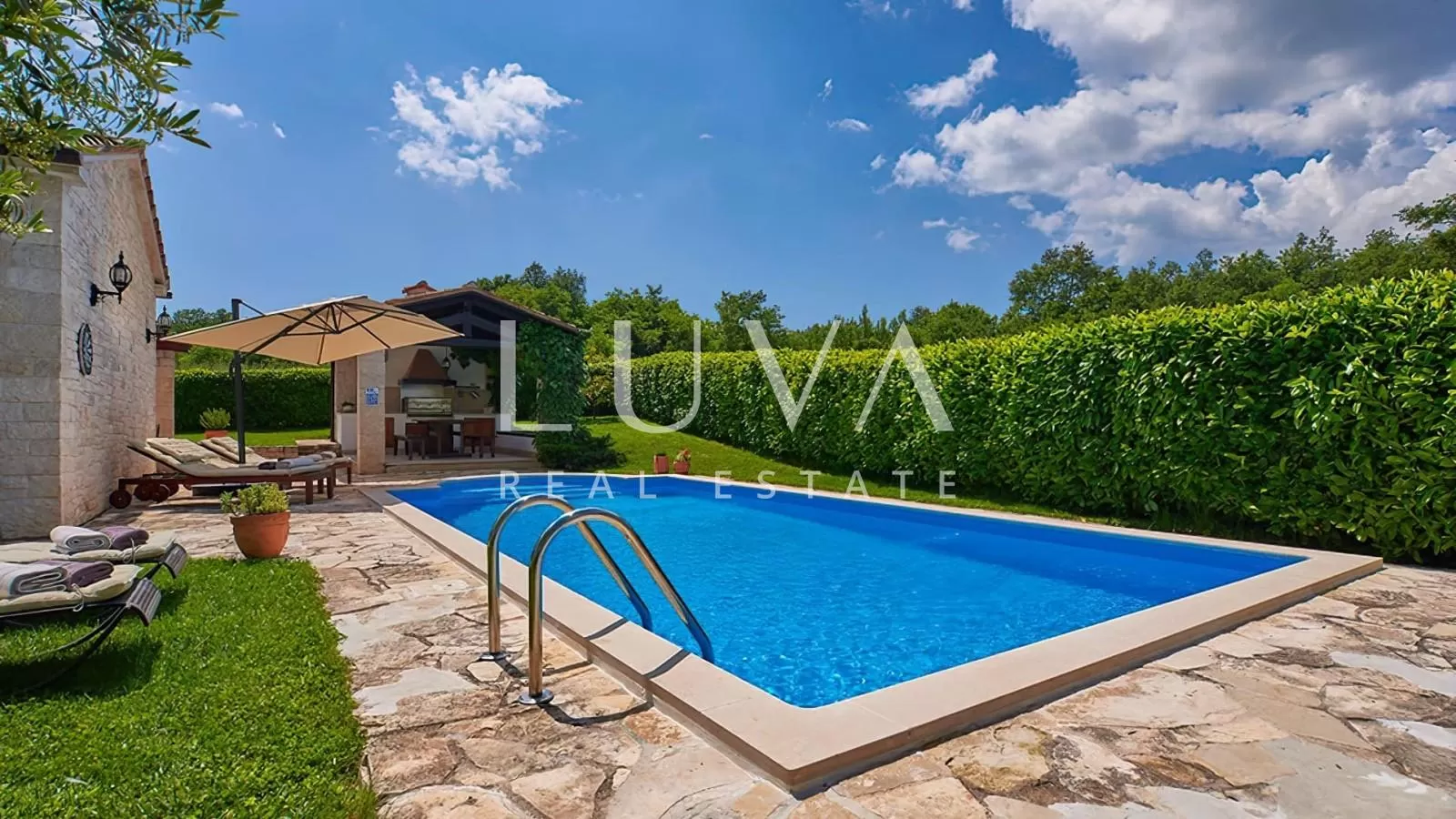 Karojba, Motovun, Istria, stone house with pool for sale