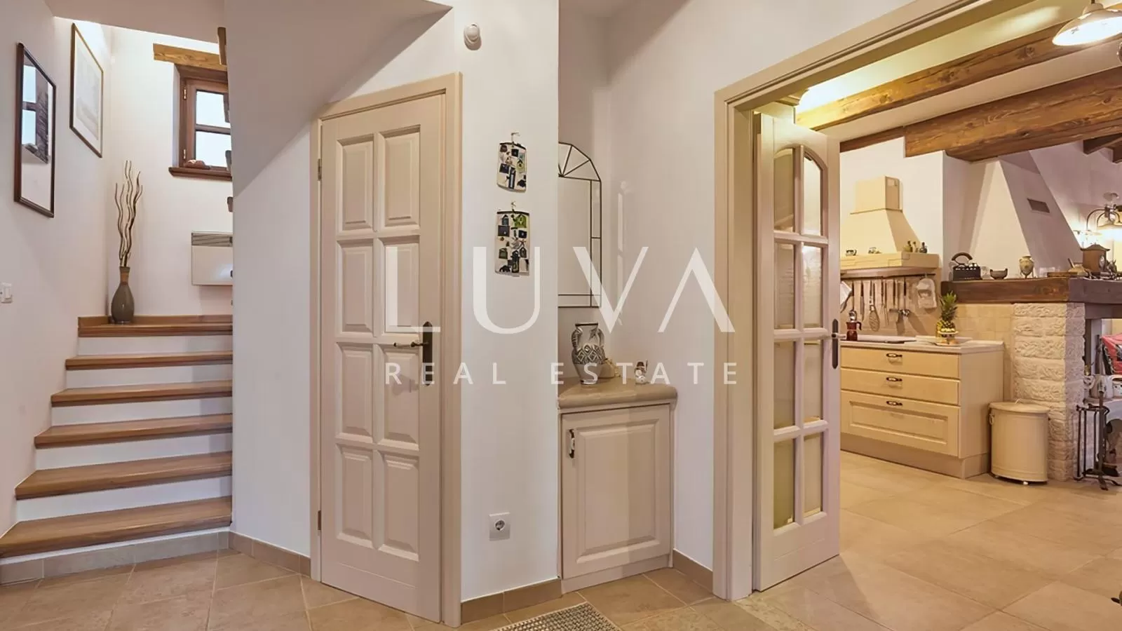 Karojba, Motovun, Istria, stone house with pool for sale
