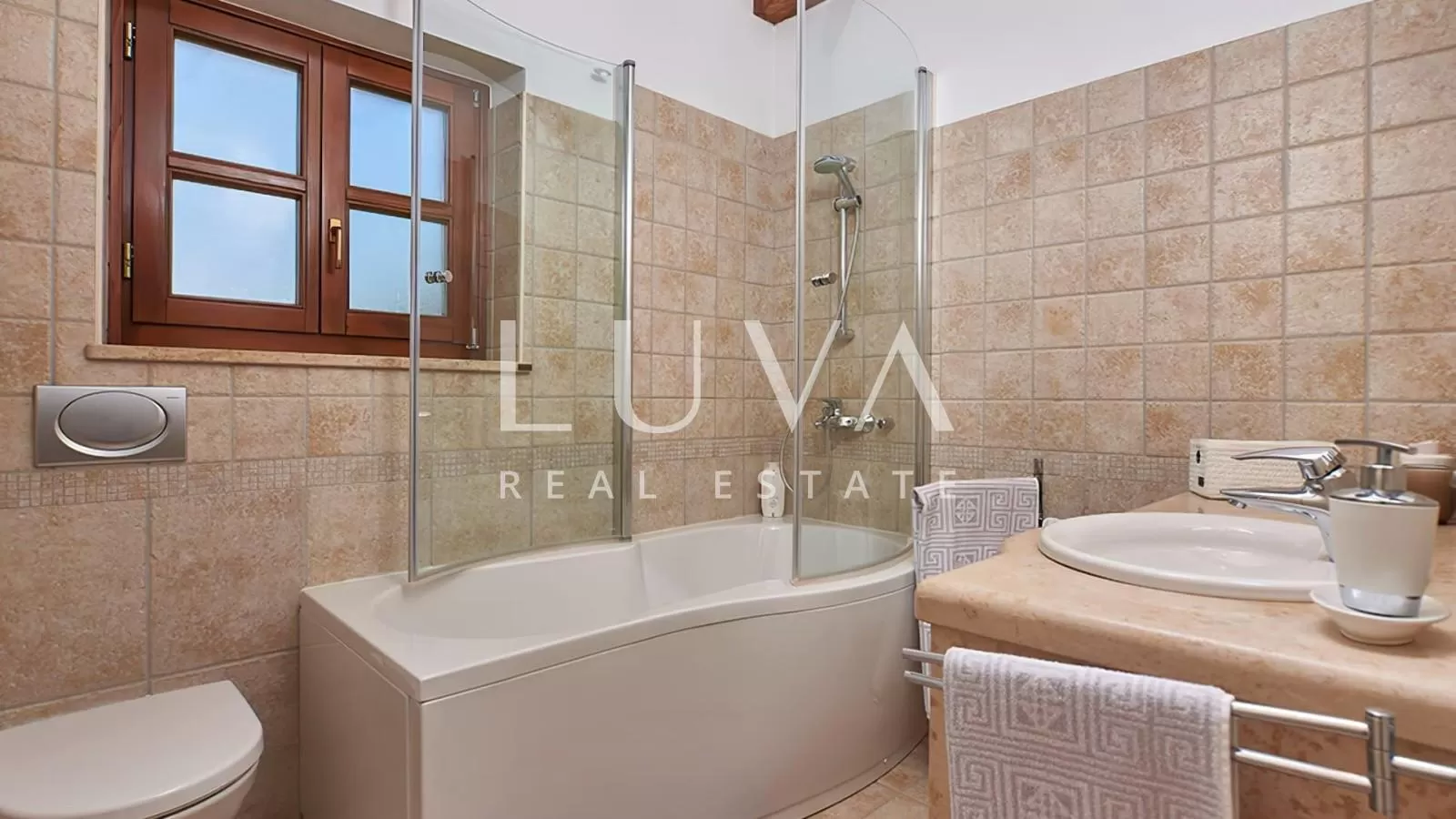 Karojba, Motovun, Istria, stone house with pool for sale