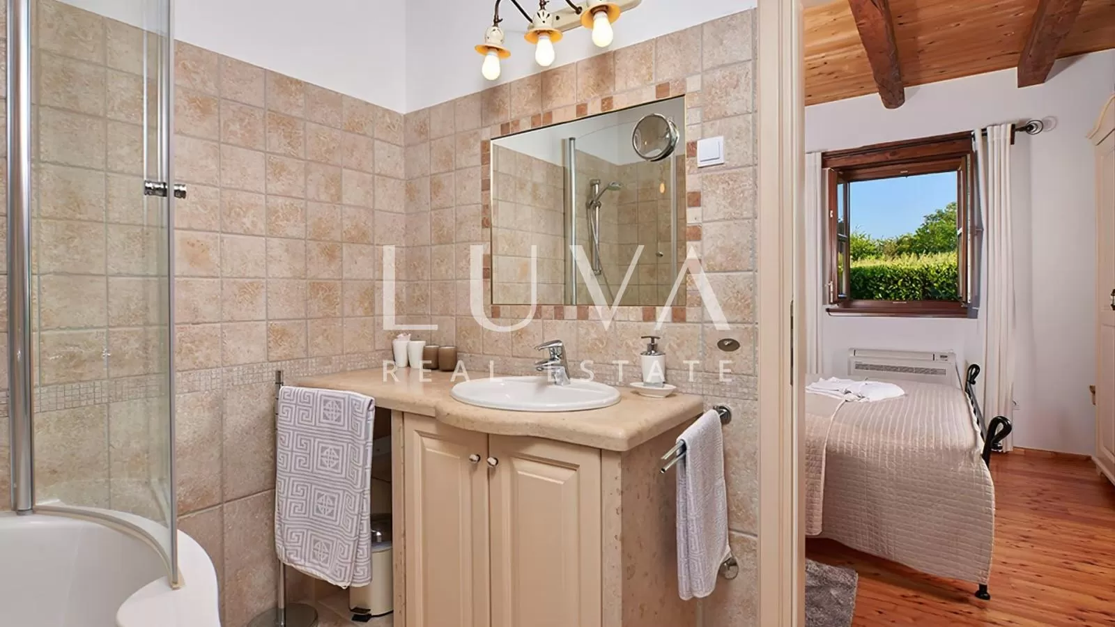 Karojba, Motovun, Istria, stone house with pool for sale