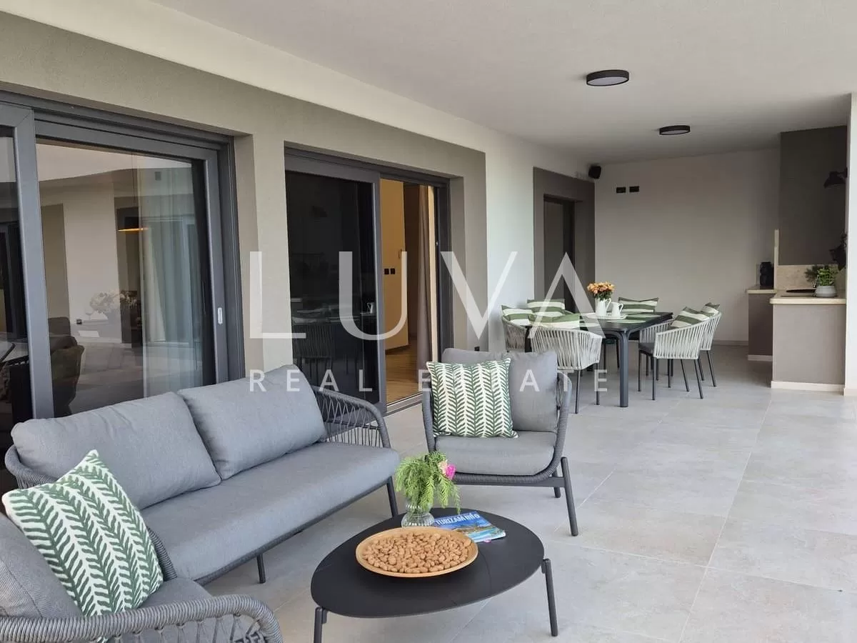 Brajkovići, Rovinj, Istrien – Luxushaus mit Pool zu verkaufen