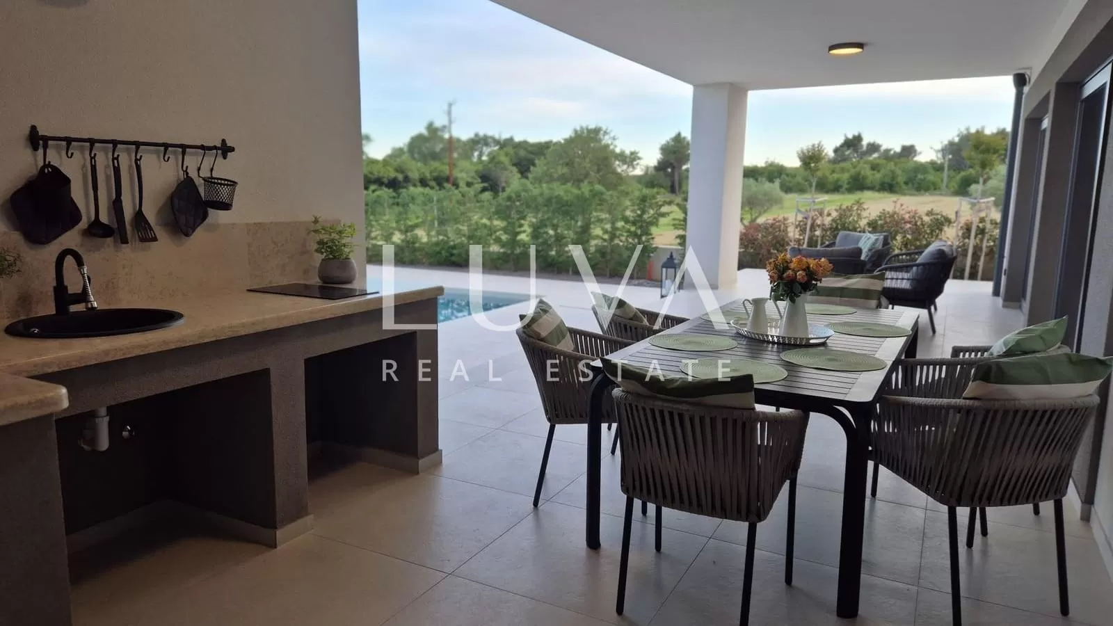 Brajkovići, Rovinj, Istrien – Luxushaus mit Pool zu verkaufen