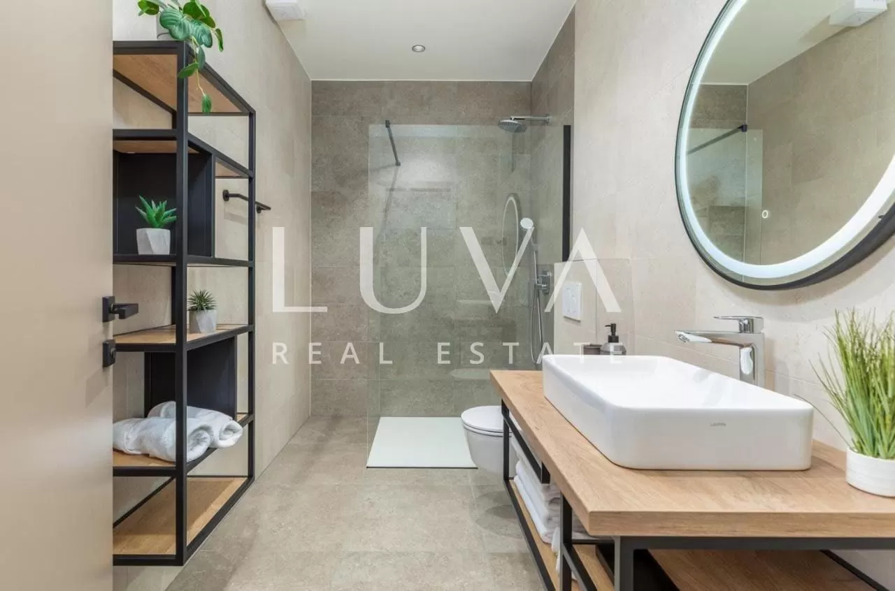 Brajkovići, Rovinj, Istrien – Luxushaus mit Pool zu verkaufen