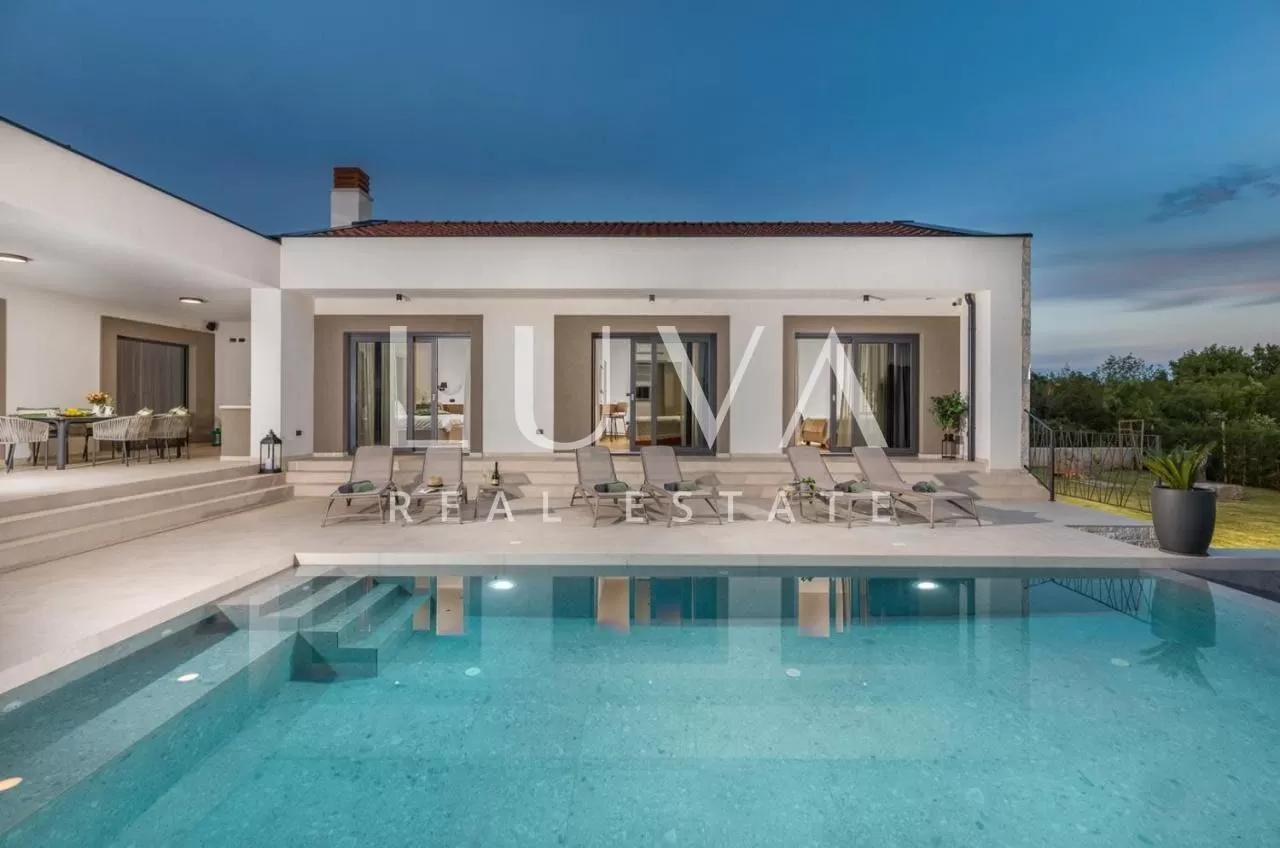 Brajkovići, Rovinj, Istrien – Luxushaus mit Pool zu verkaufen